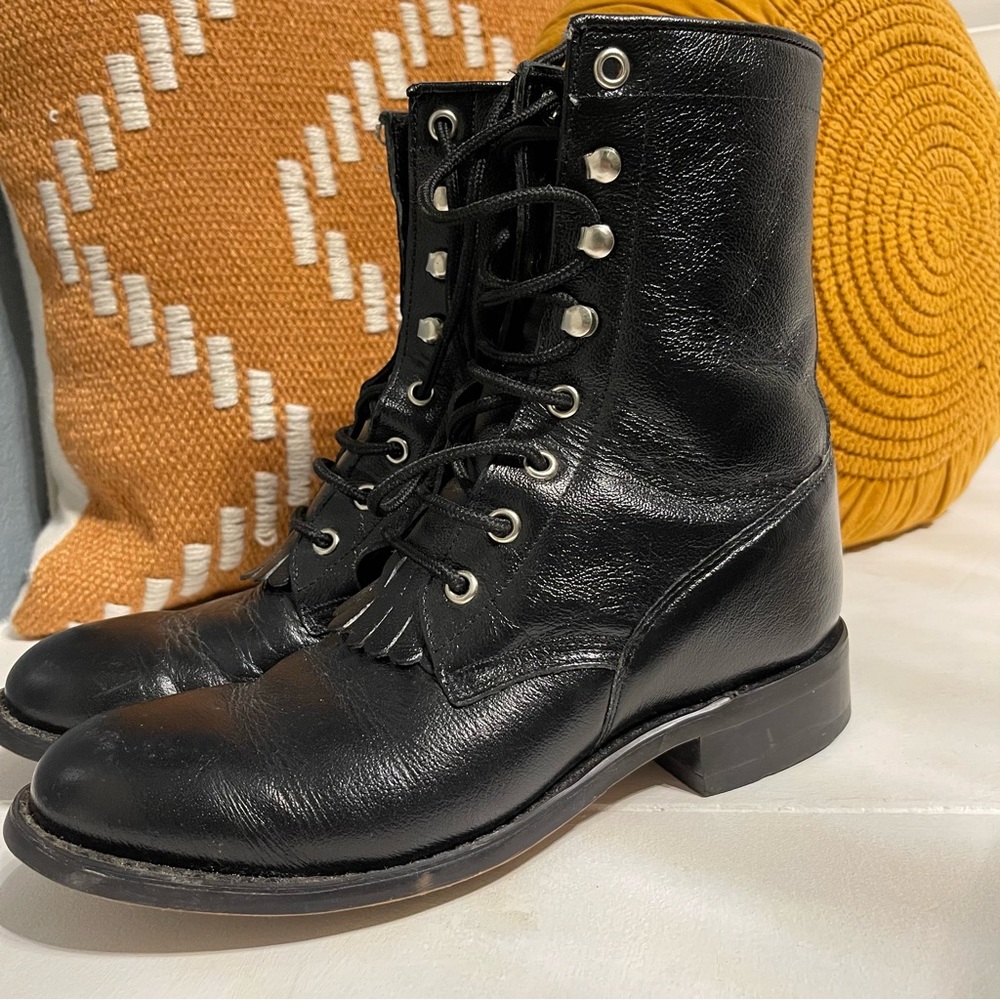 Lace up Ropers
